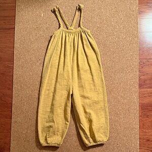 ✨Misha & Puff Pima Cotton Bucket Overalls 2/3 years in color Root EUC ✨